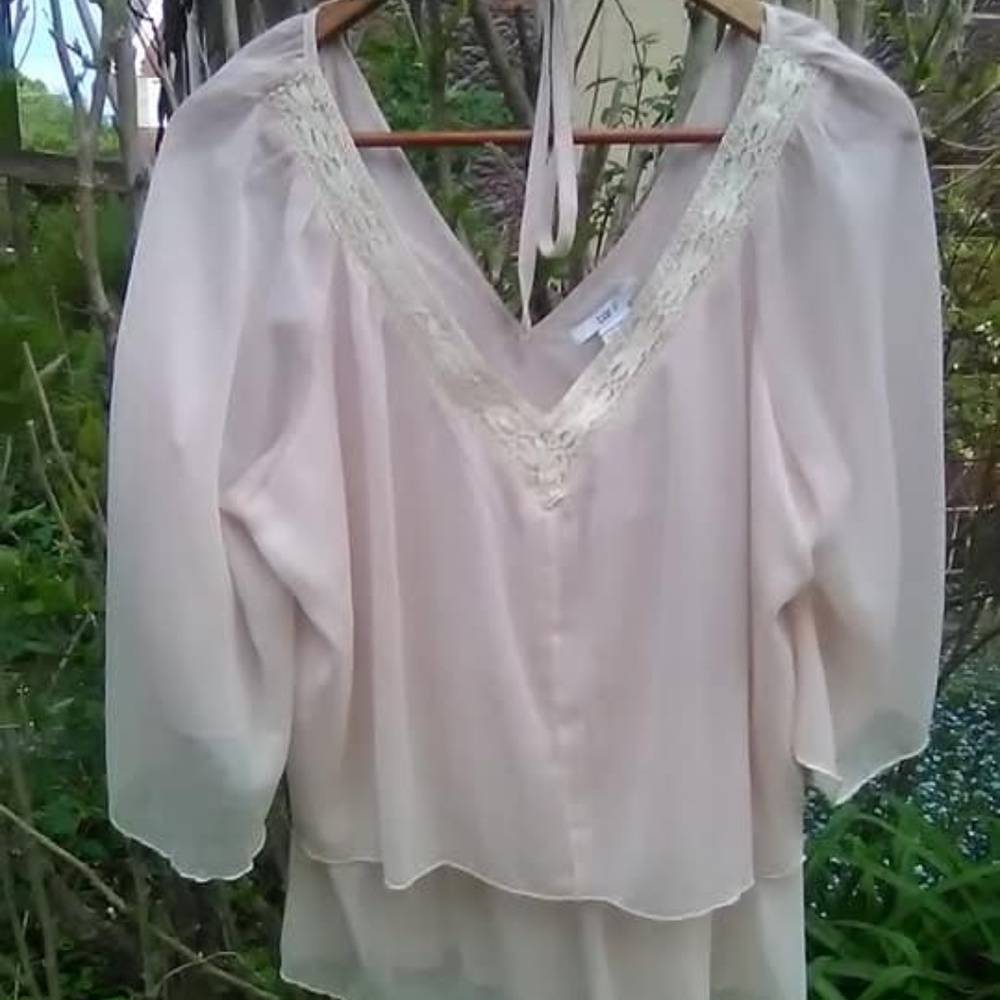 NWT/Boho Vintage/ Ballet Pink - Sheer Half sleeve